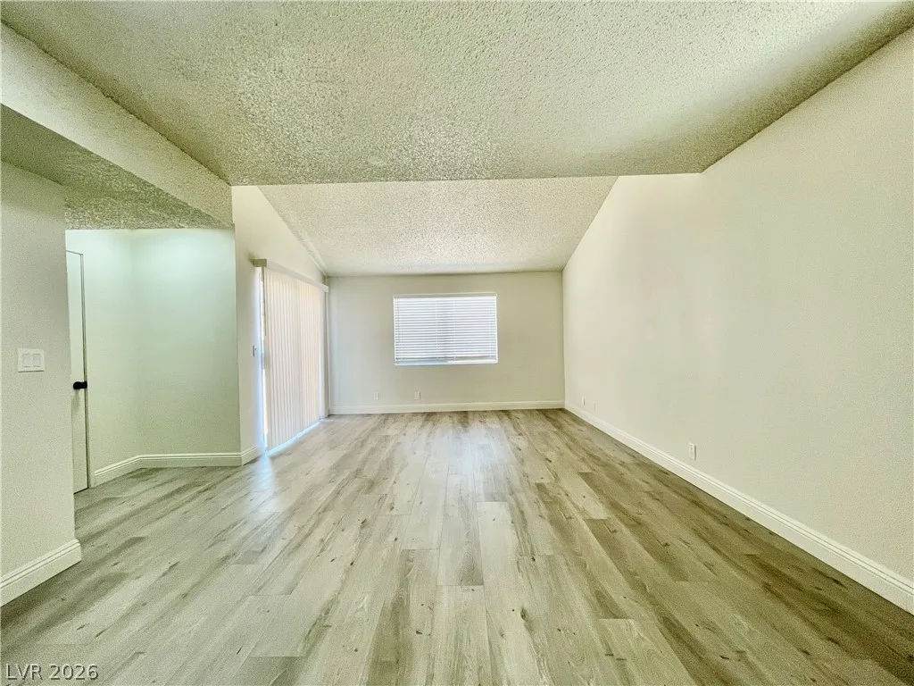 5187 Greene Lane — photo 3
