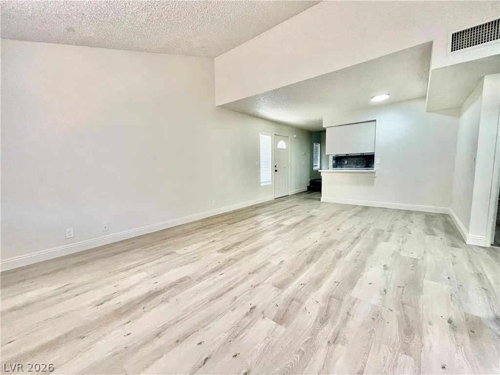 5187 Greene Lane — photo 5