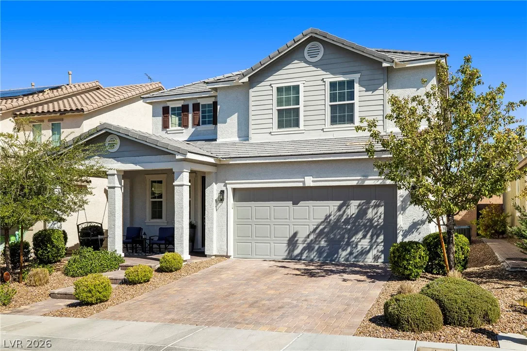 2240 Valdina Street — photo 1