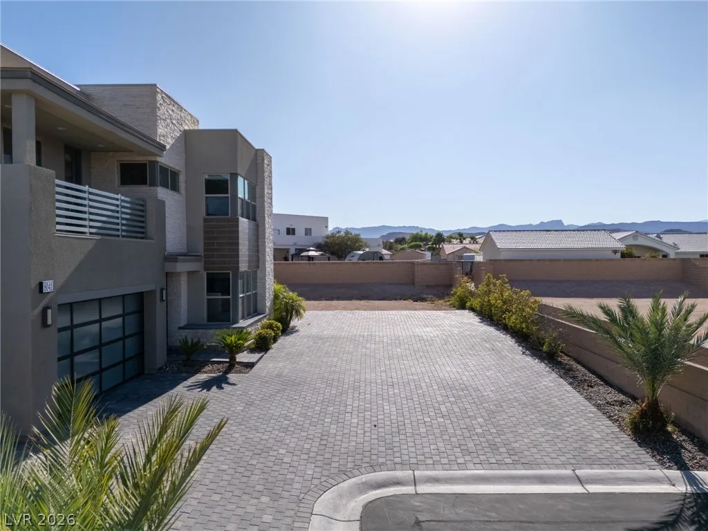 8041 Hamilton Mountain Court — photo 5