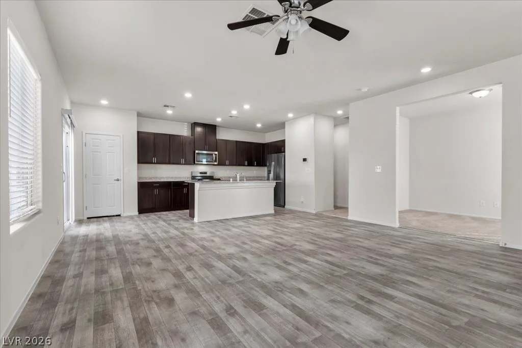 7513 Garnet Moon Street — photo 5