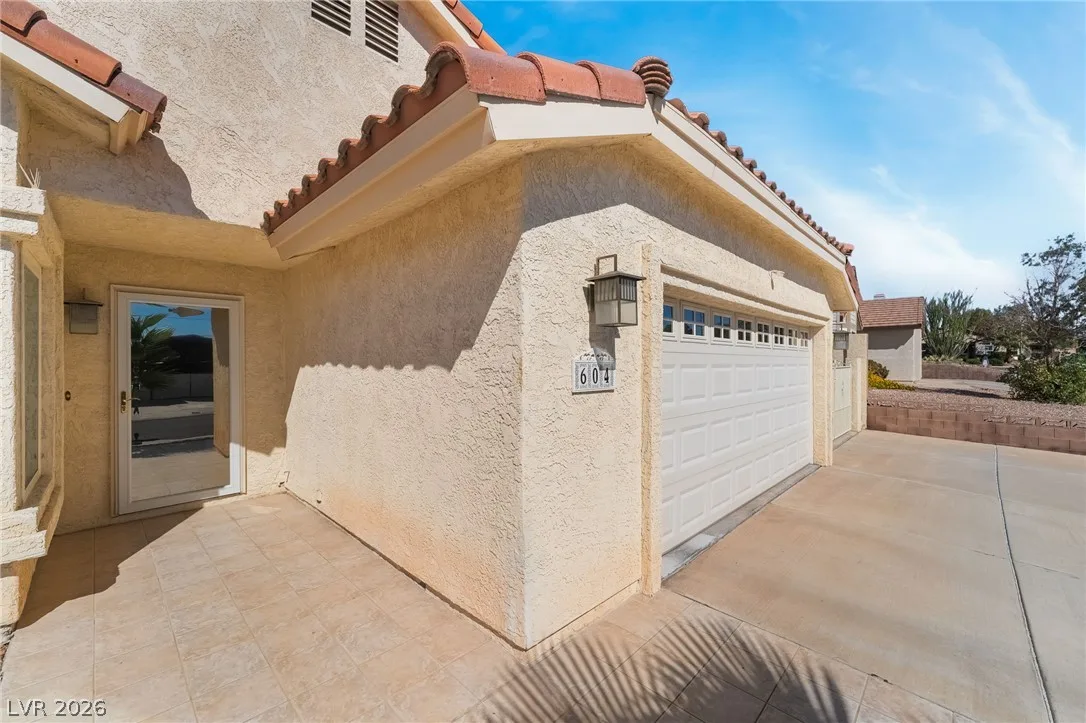 604 Otono Drive — photo 5