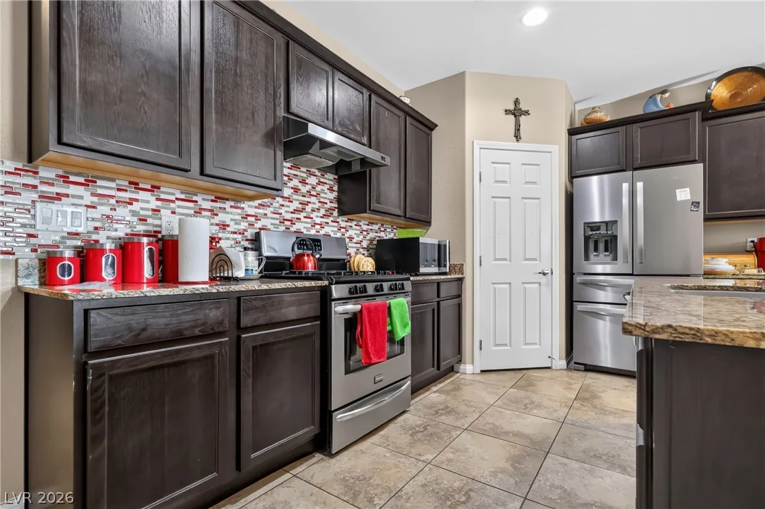 2359 Dillons Cove Drive — photo 3