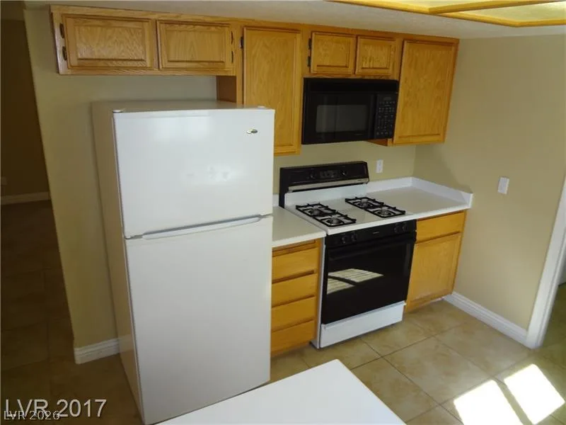7509 Bowles Drive — photo 5