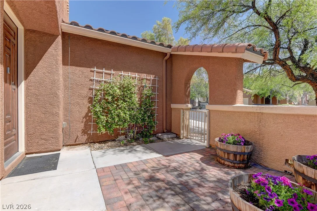 561 Ivy Spring Street — photo 4