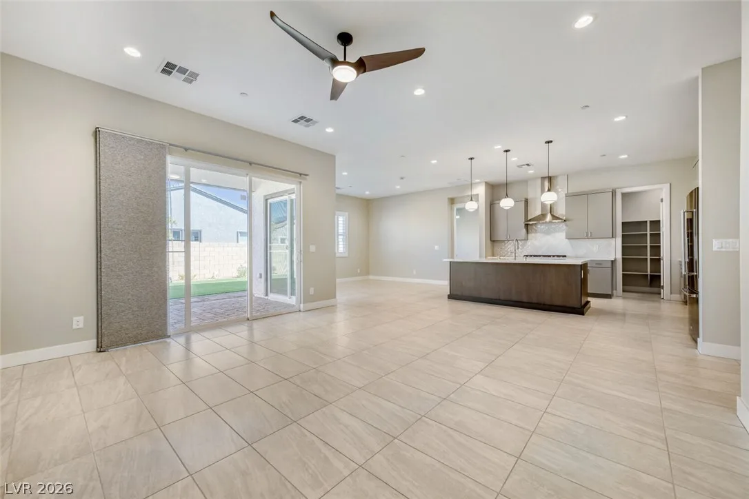 840 Watford Place — photo 4