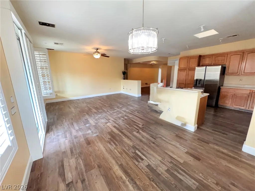 5105 Vincitor Street — photo 3