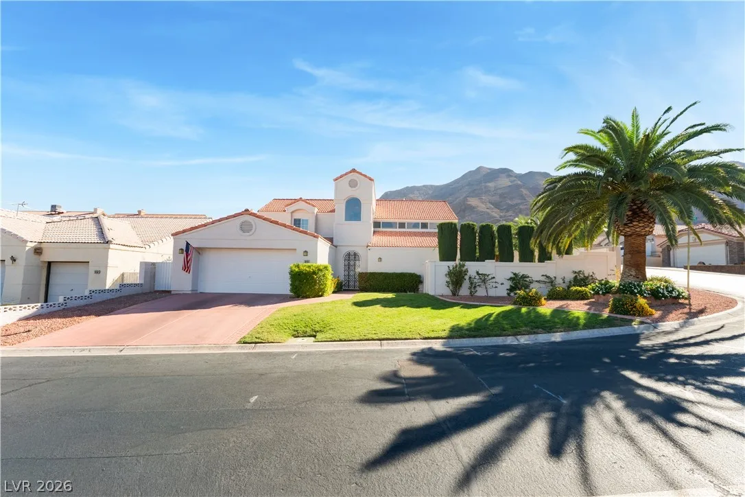 1840 Balzac Drive — photo 1