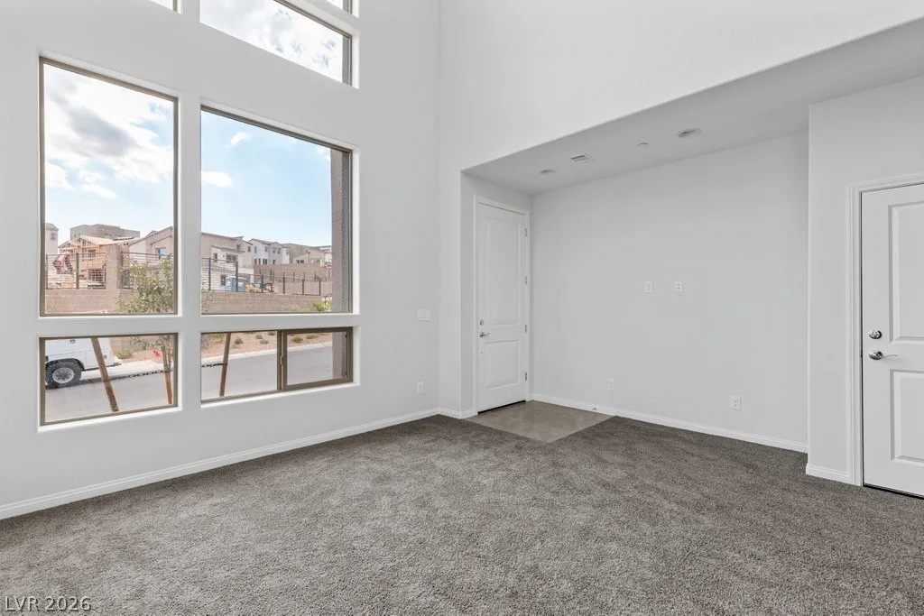 11636 Golden Oriole Avenue — photo 3