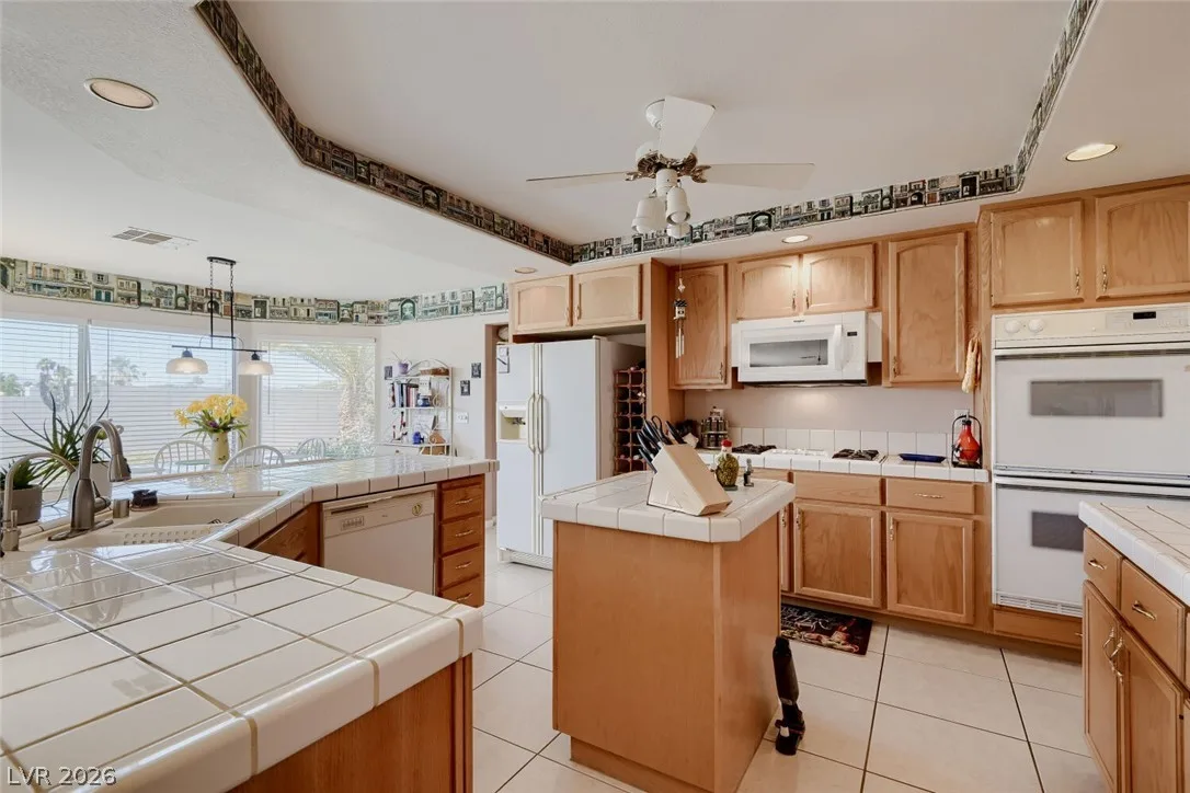 2721 Mallard Landing Avenue — photo 4