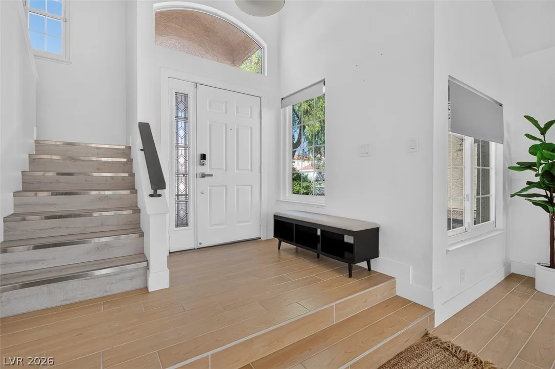 3320 Canyon Lake Drive — photo 3