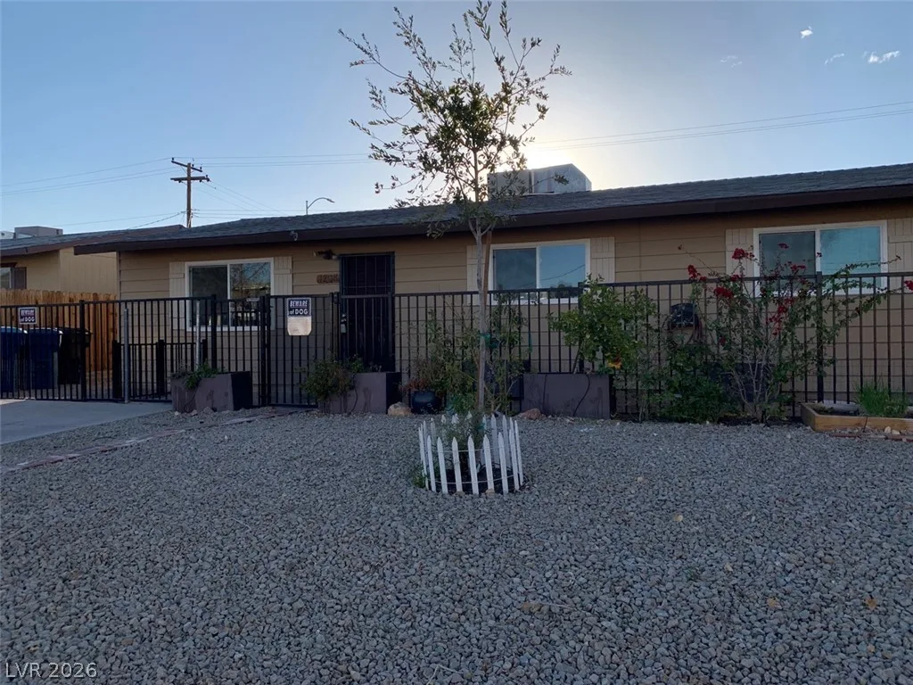 1208 Toledo Street — photo 1