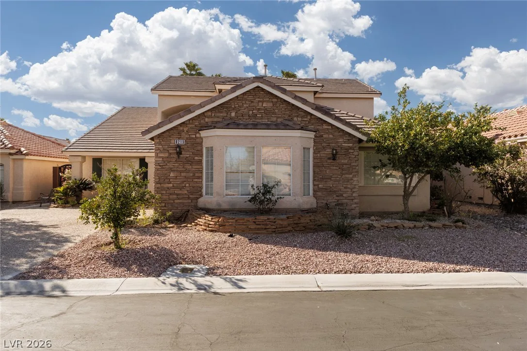 8215 Vista Colorado Street — photo 2