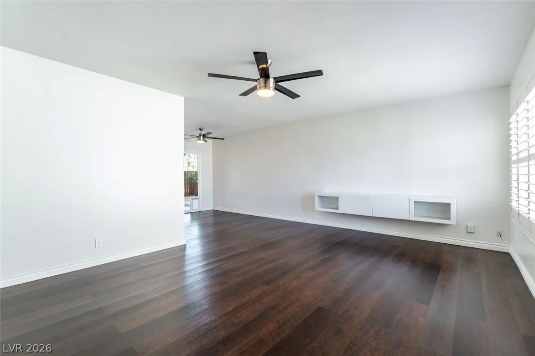 5253 South Lakewood Court — photo 2