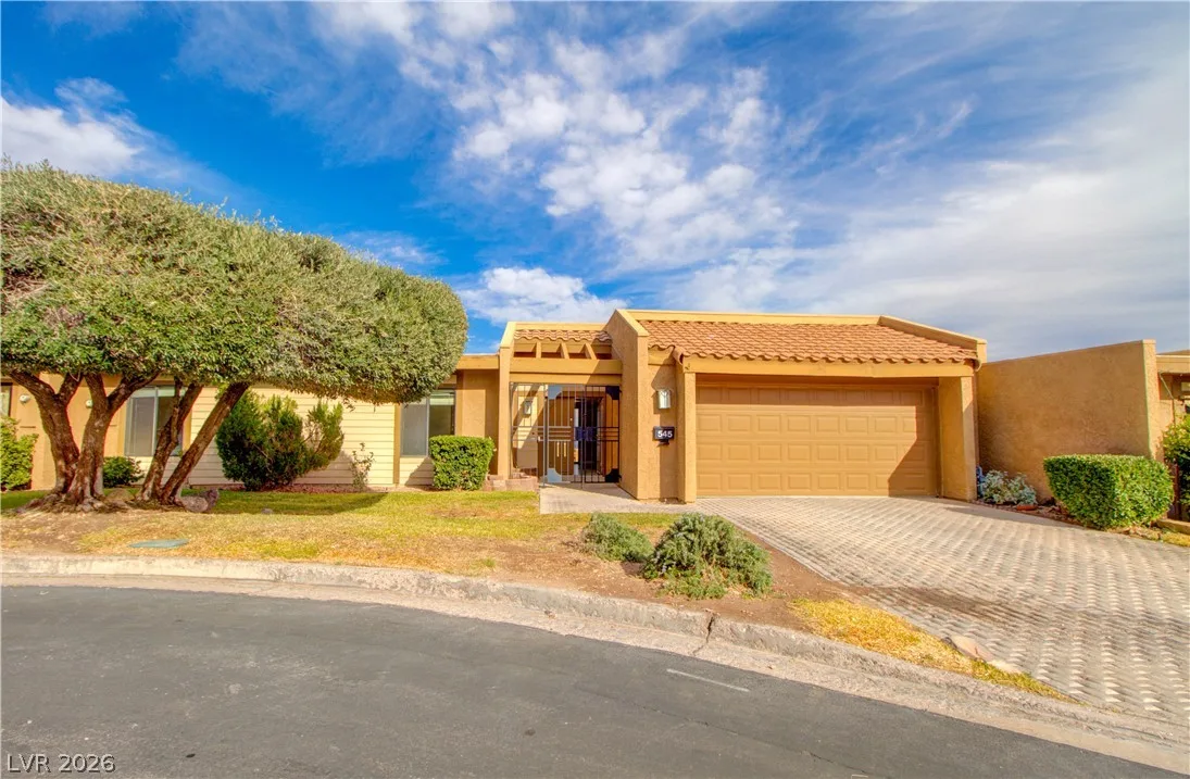 545 Tara Court — photo 1