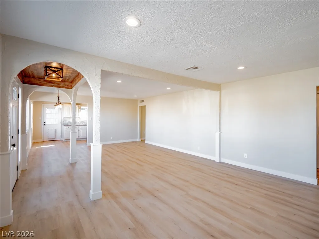 621 Berry Circle — photo 3