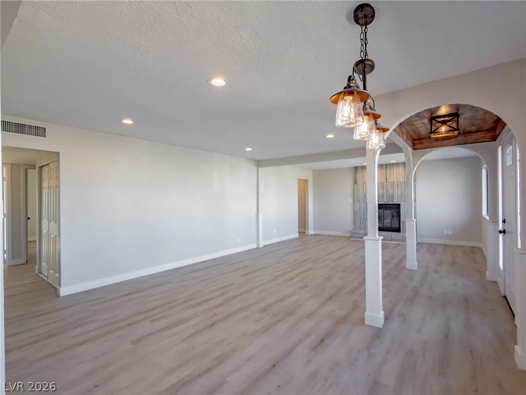 621 Berry Circle — photo 5