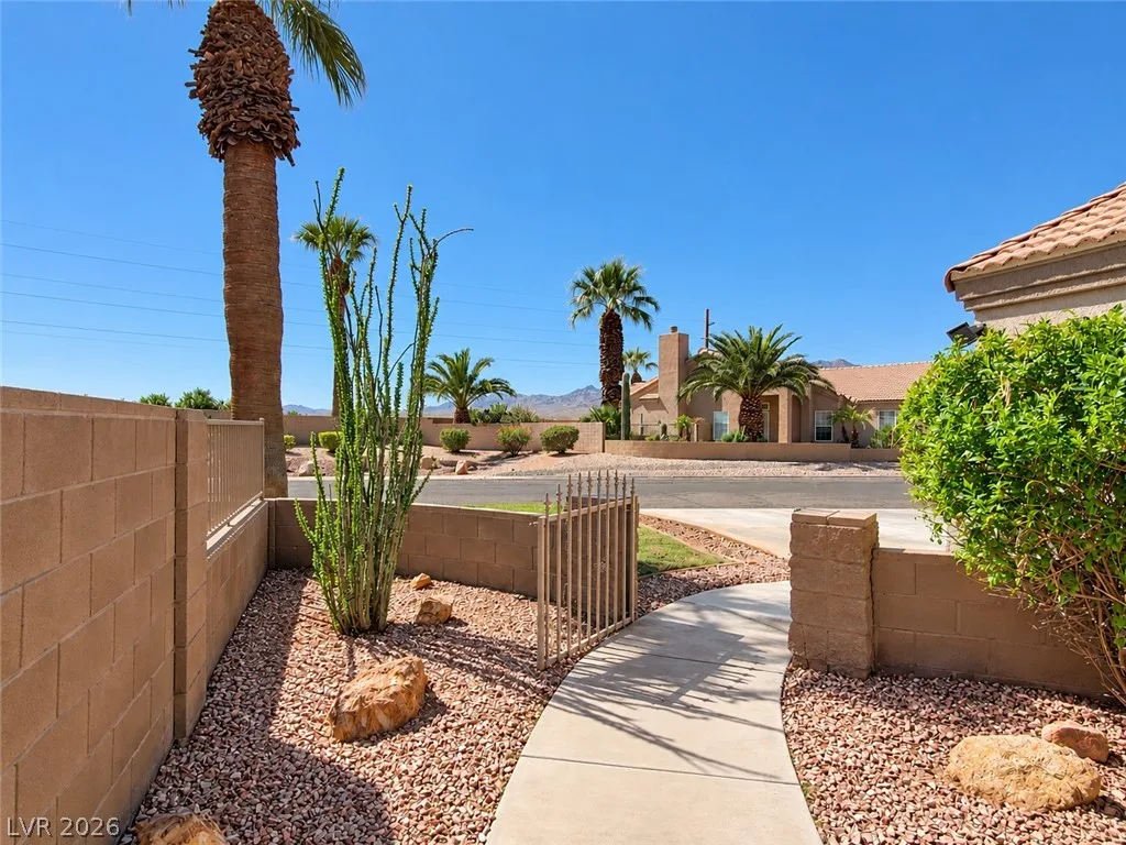 1117 Golf Club Drive — photo 3