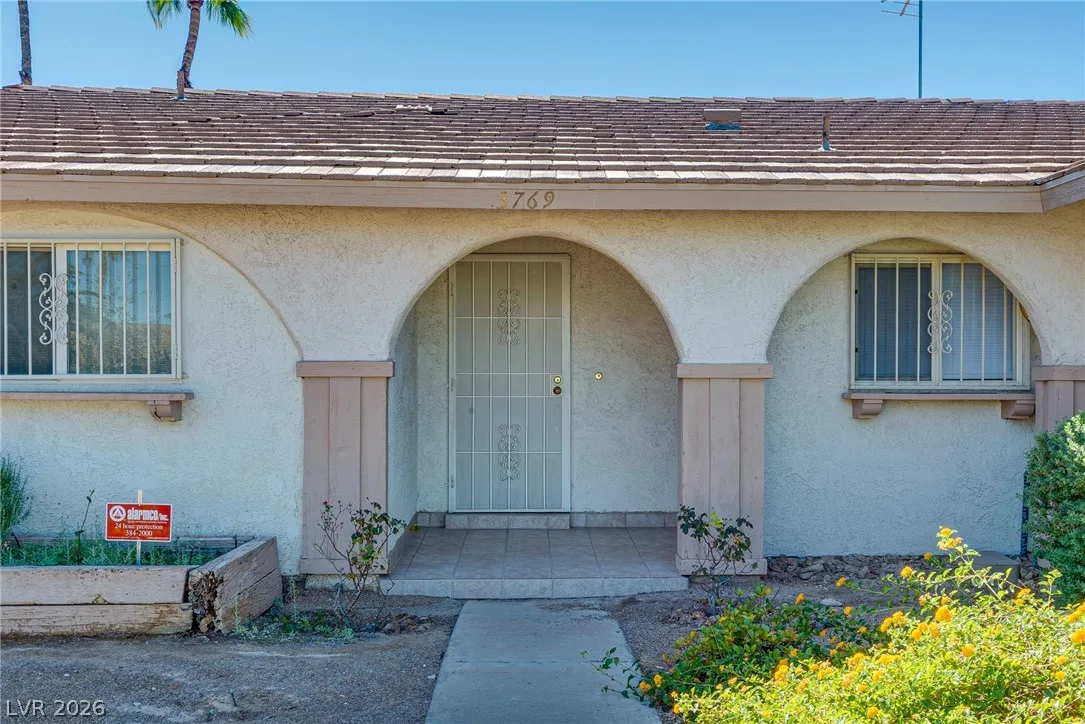 3769 Lorraine Lane — photo 4