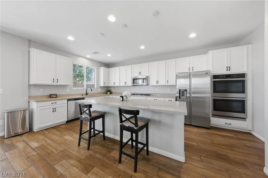 7547 Tinley Creek Avenue — photo 1