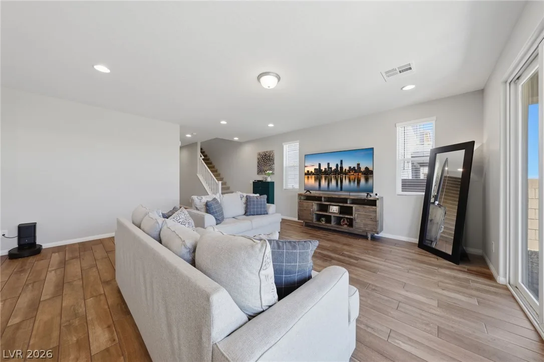 7547 Tinley Creek Avenue — photo 5