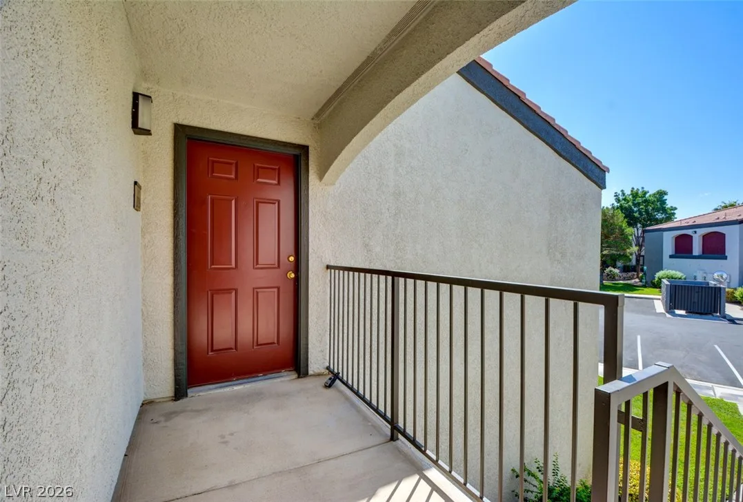 950 Seven Hills Drive 2026 — photo 2