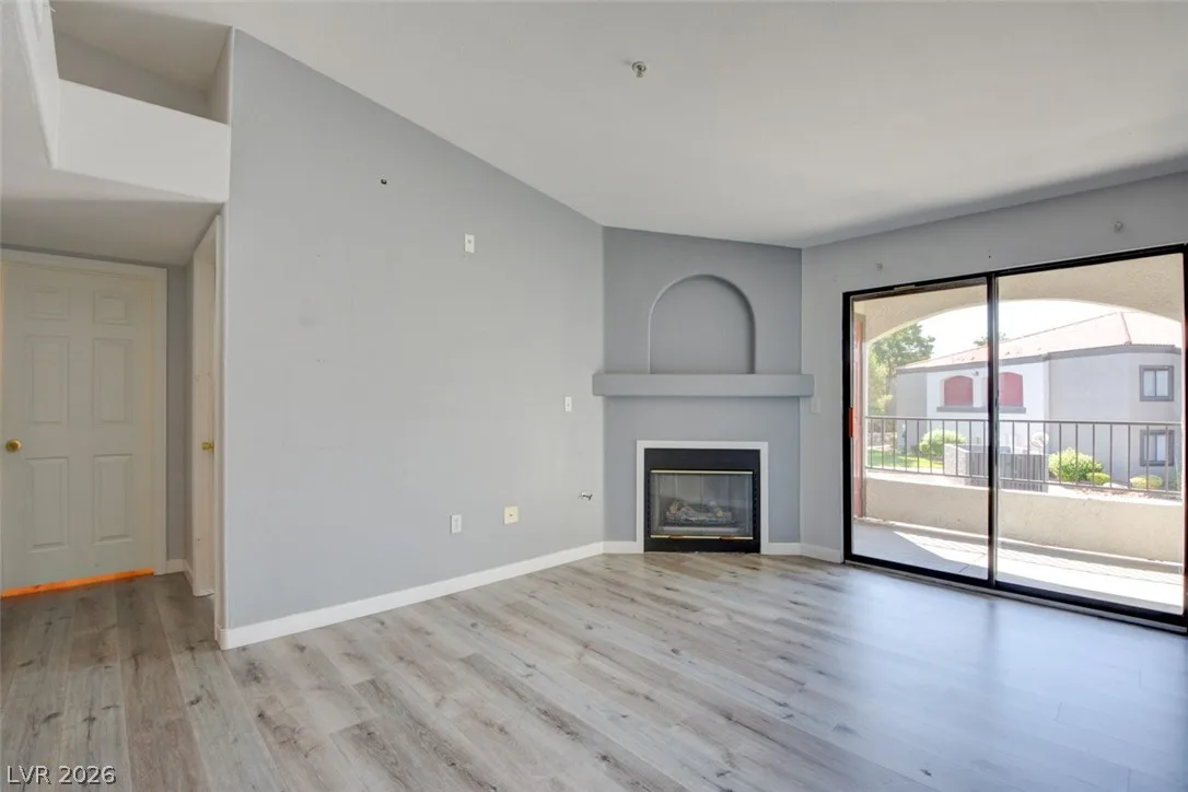 950 Seven Hills Drive 2026 — photo 3