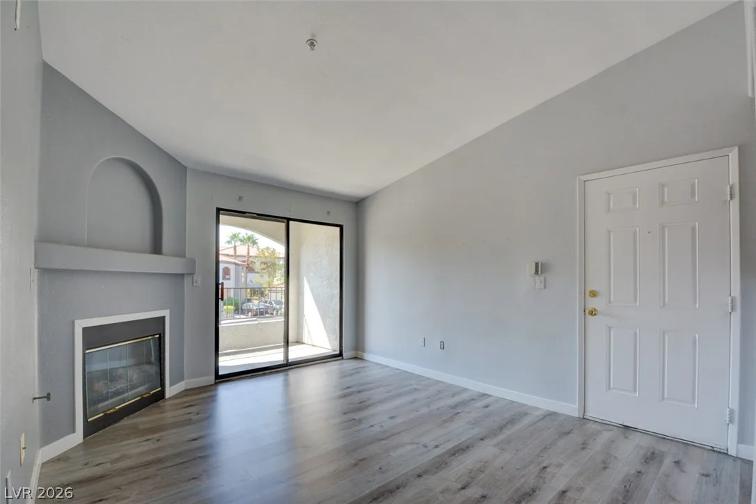 950 Seven Hills Drive 2026 — photo 4
