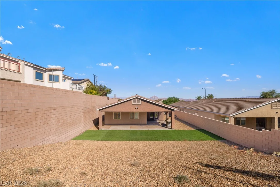 865 Maybole Avenue — photo 3