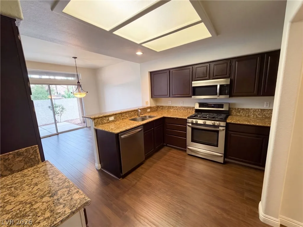 5404 La Patera Lane — photo 2