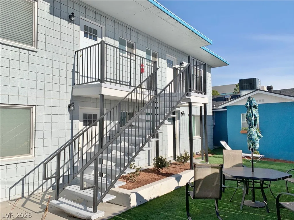 316 South 11TH Street 4 — photo 1