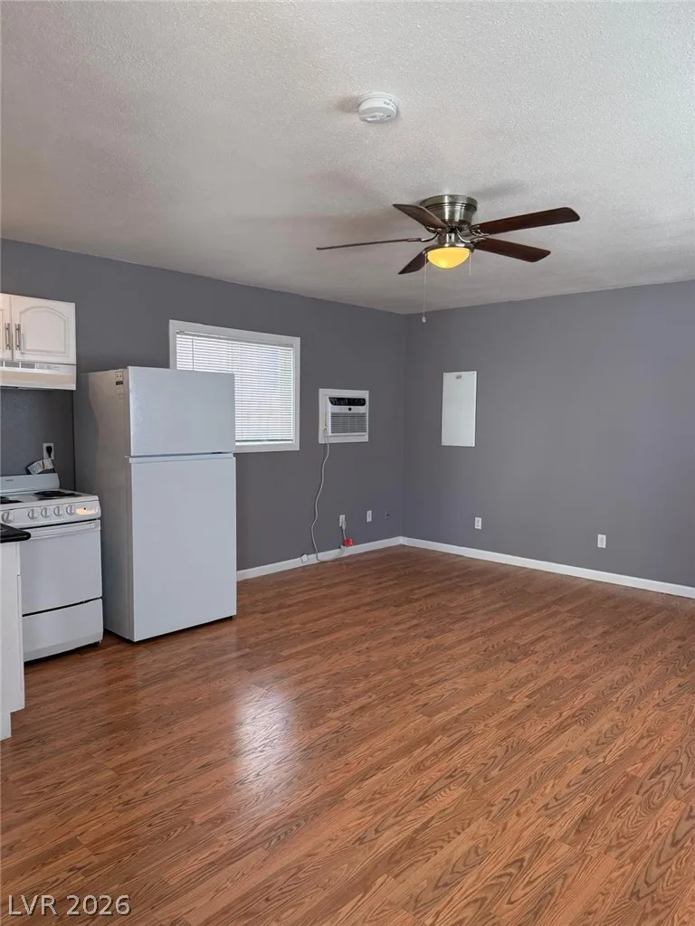 331 South 9th Street 4 — photo 4