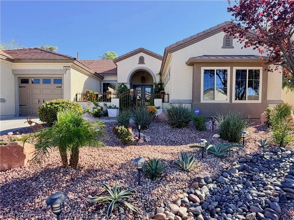 2563 Collinsville Drive — photo 3