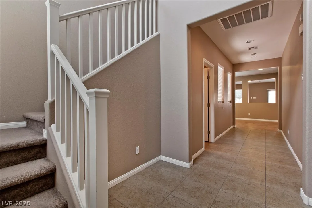 8304 Lambtin Quay Avenue — photo 4