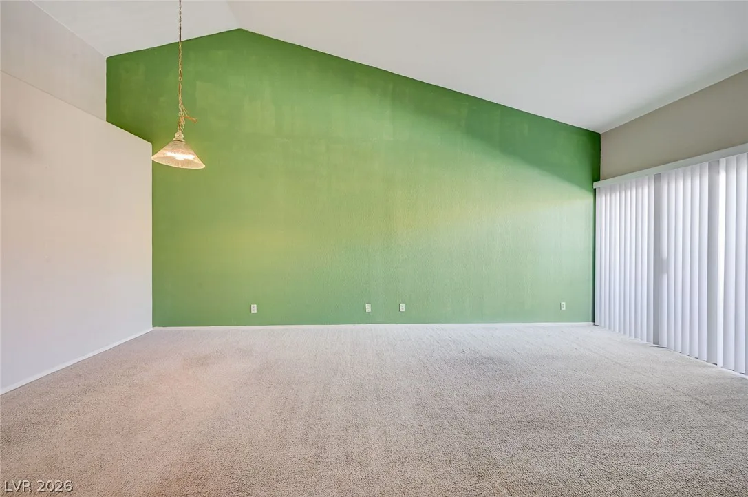 5072 RAINBOW Boulevard 203 — photo 3