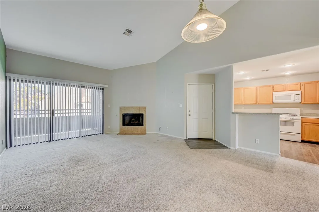 5072 RAINBOW Boulevard 203 — photo 5