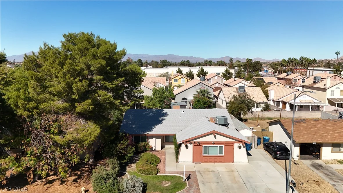 5680 Blossom View Avenue — photo 2