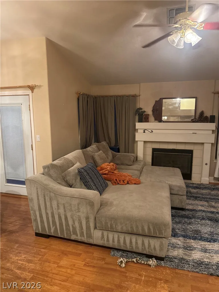 4405 Inez Drive — photo 1