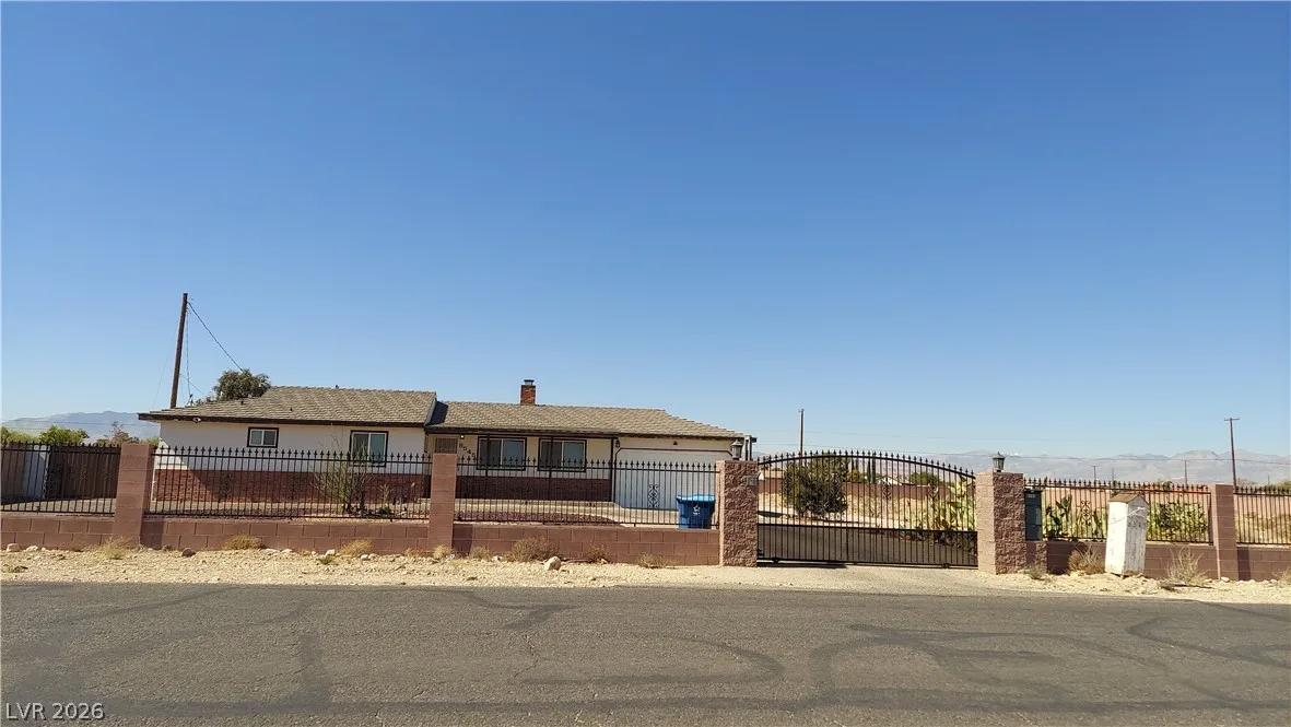 8545 Mohawk Street — photo 2
