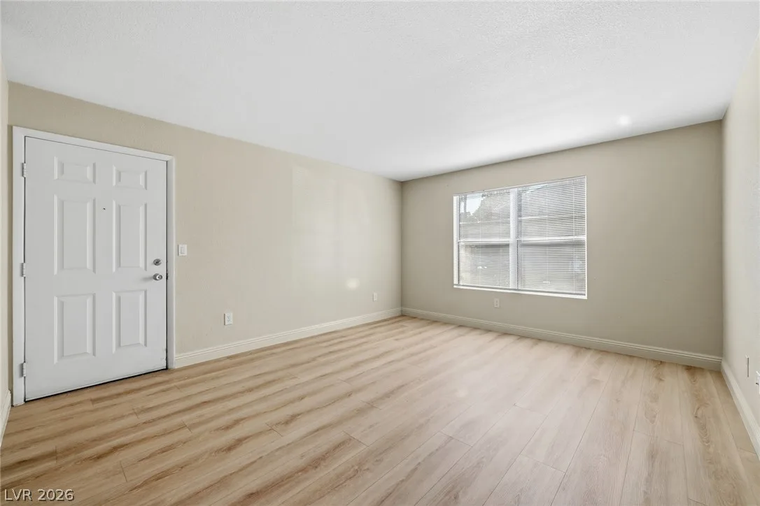 5055 West Hacienda Avenue 1003 — photo 5