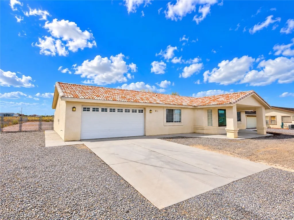 701 Mount Charleston Drive — photo 3