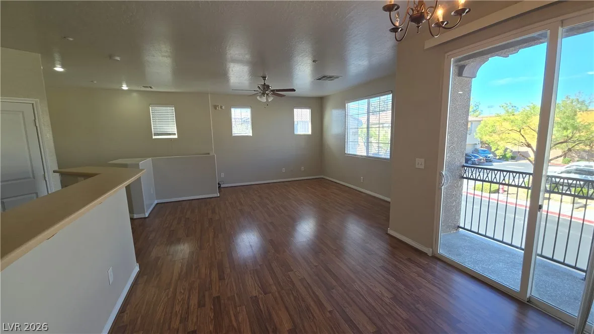 395 CLARENCE HOUSE Avenue 3 — photo 2