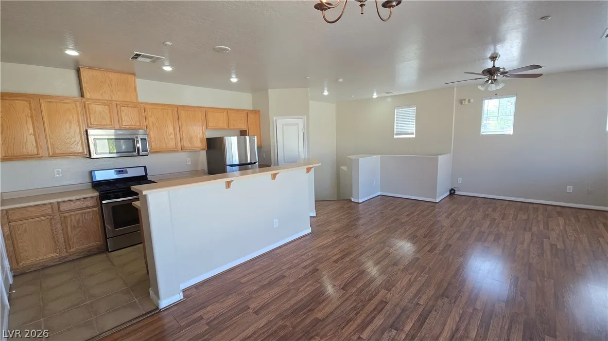 395 CLARENCE HOUSE Avenue 3 — photo 4