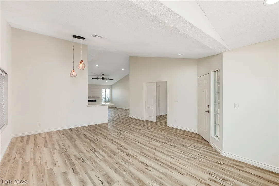 2738 Briarcliff Avenue — photo 3
