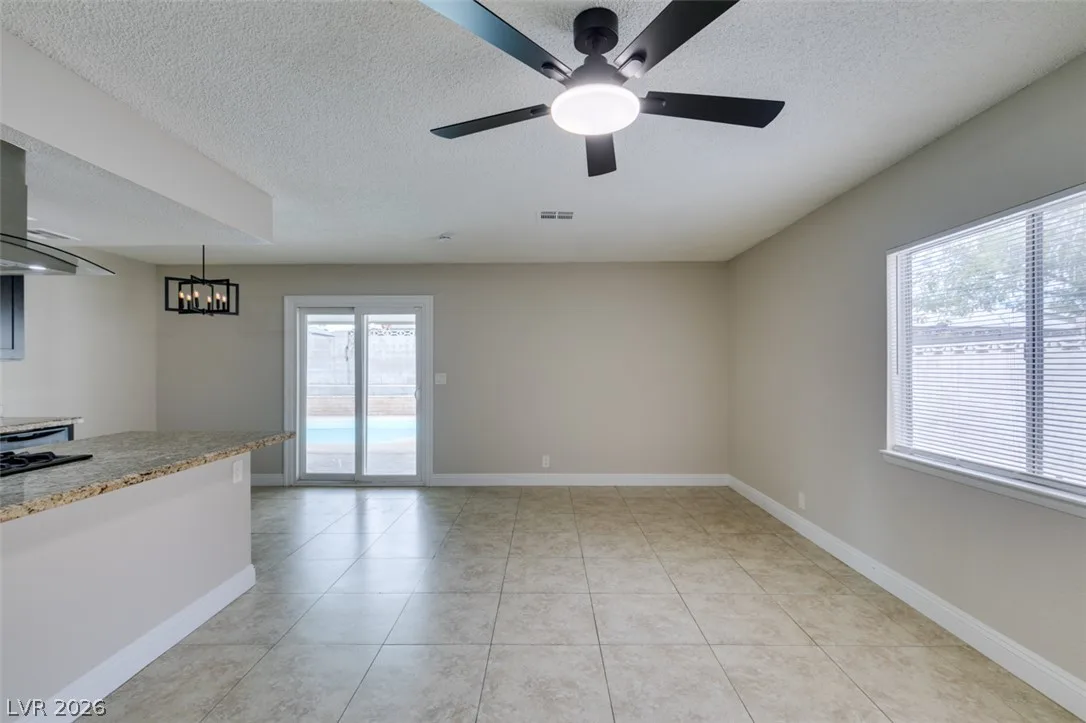 1808 Feather Way — photo 3