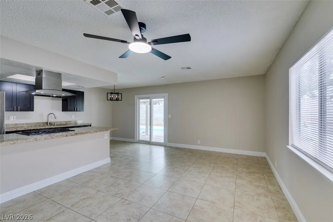 1808 Feather Way — photo 4