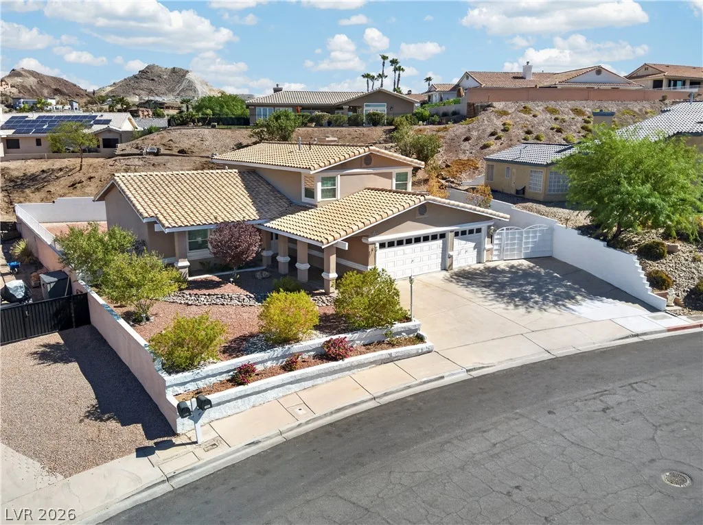 1049 Geranium Drive — photo 4