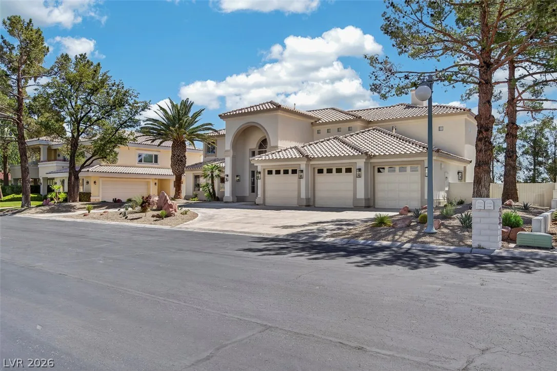 1504 Silver Oaks Street — photo 3
