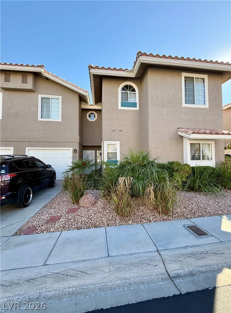 9295 Scenic Mountain Lane — photo 1