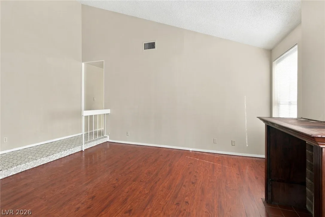 4830 Mountain Valley Road — photo 4